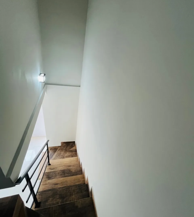 C3815 17.jpg